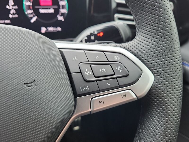 More views of Volkswagen Tiguan