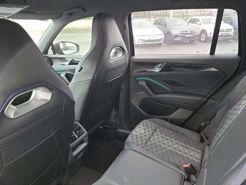 More views of Volkswagen Tiguan