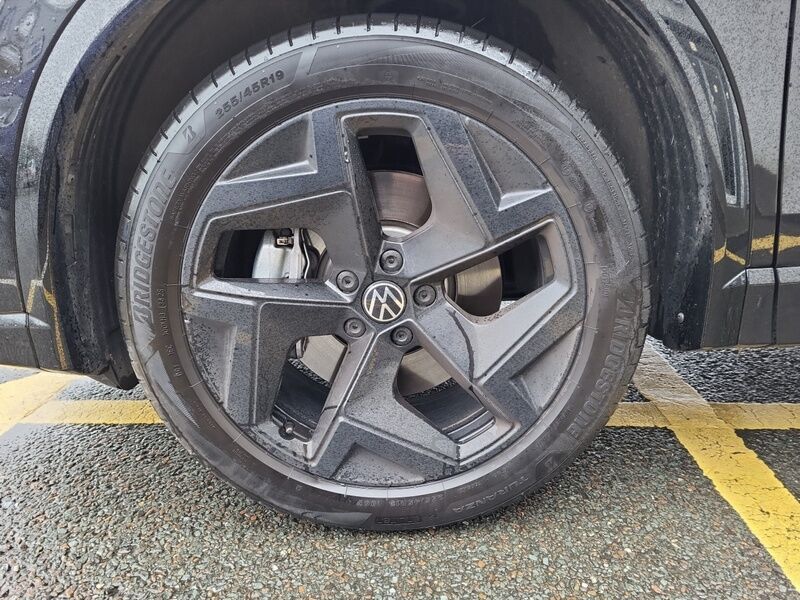 More views of Volkswagen Tiguan