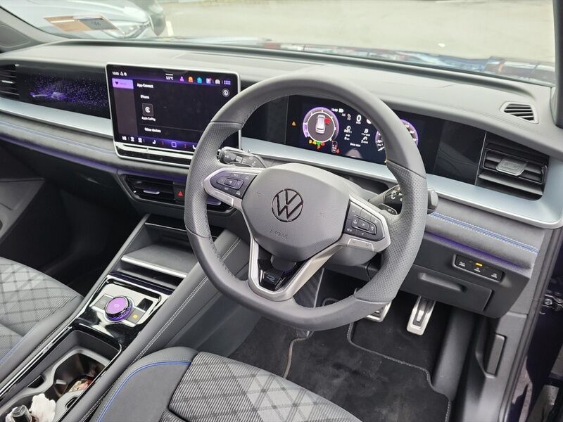 More views of Volkswagen Tayron