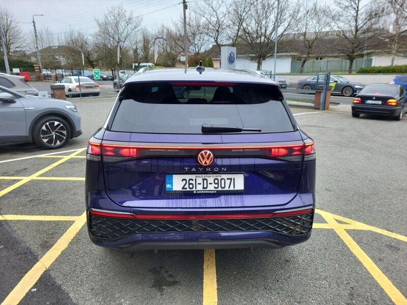 More views of Volkswagen Tayron