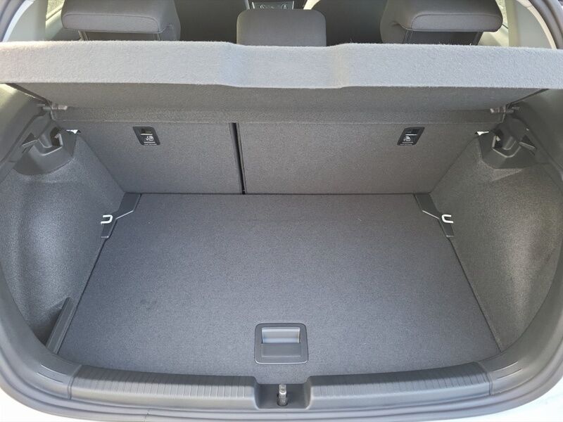 More views of Volkswagen Polo