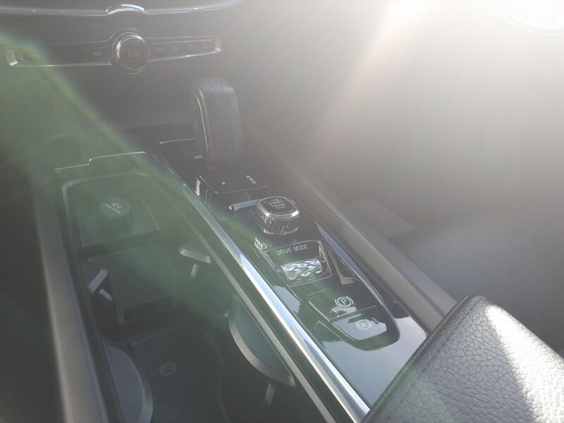 More views of Volvo XC60