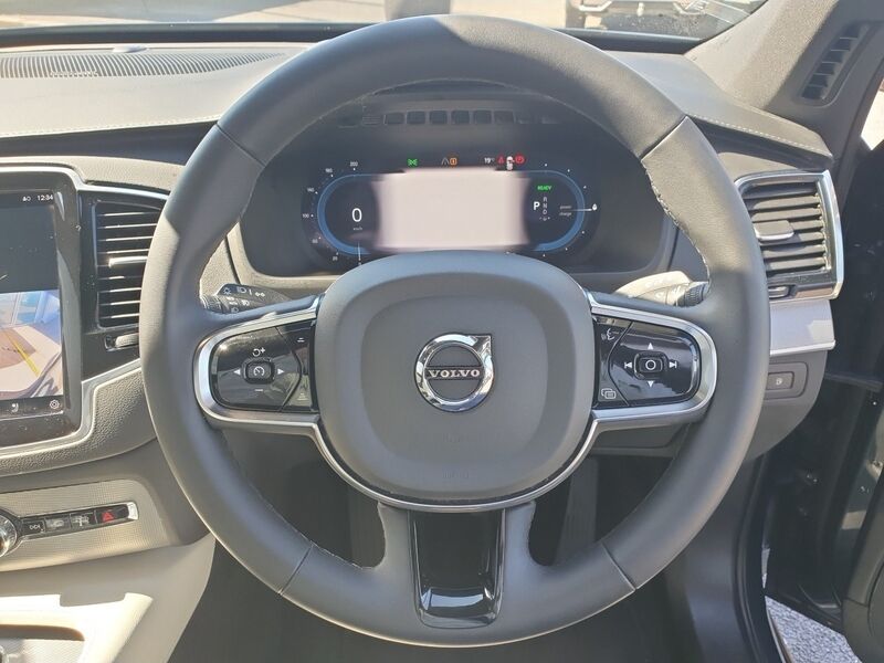 More views of Volvo XC90