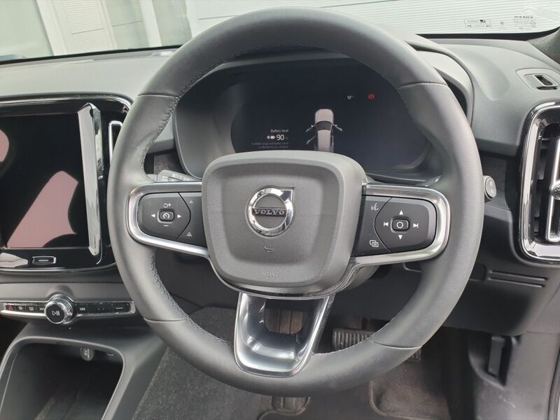 More views of Volvo XC40