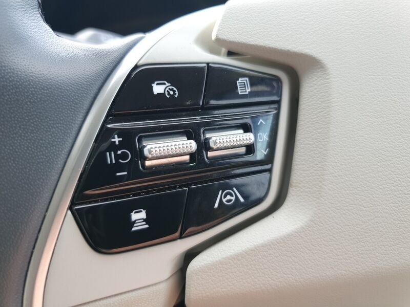 More views of Kia EV6