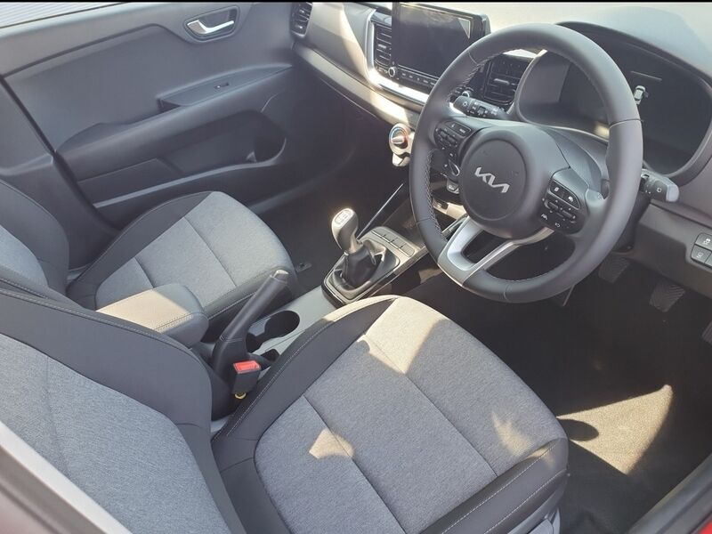 More views of Kia Stonic