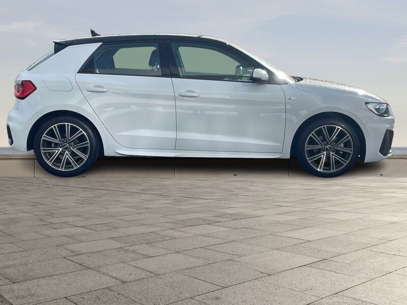 More views of Audi A1