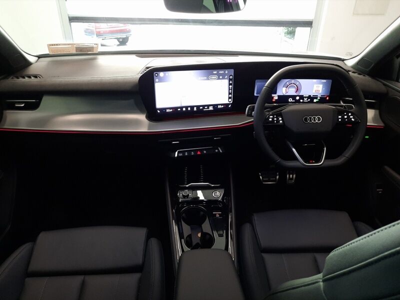 More views of Audi Q3