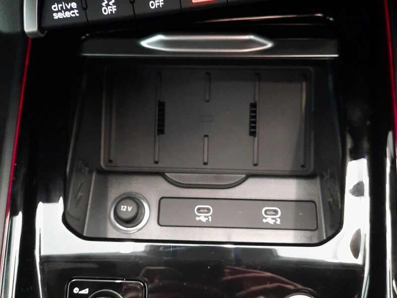 More views of Audi Q3