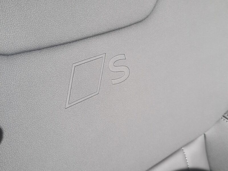 More views of Audi Q3