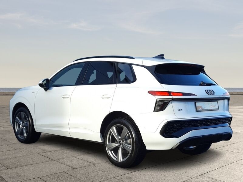 More views of Audi Q3