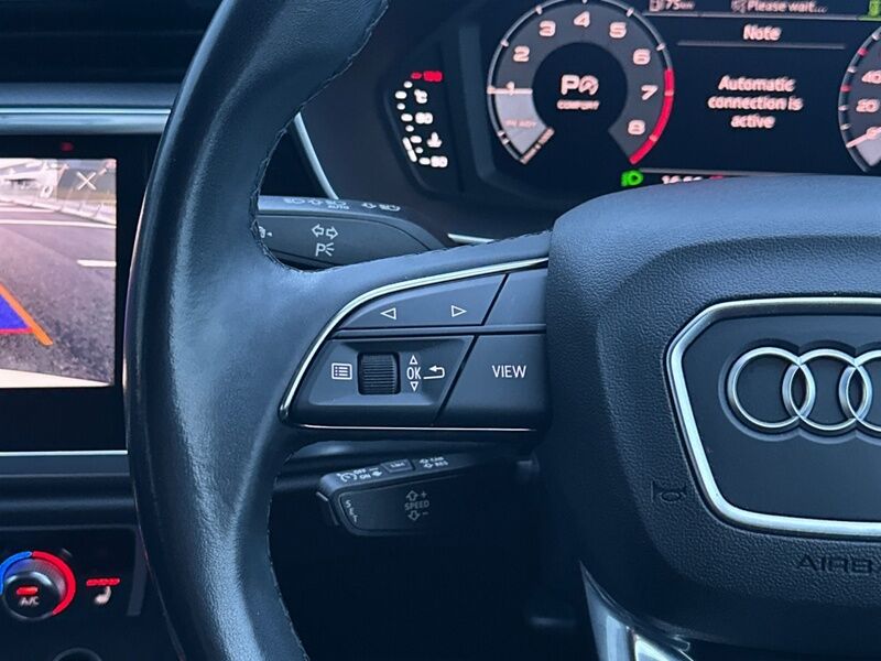 More views of Audi Q3