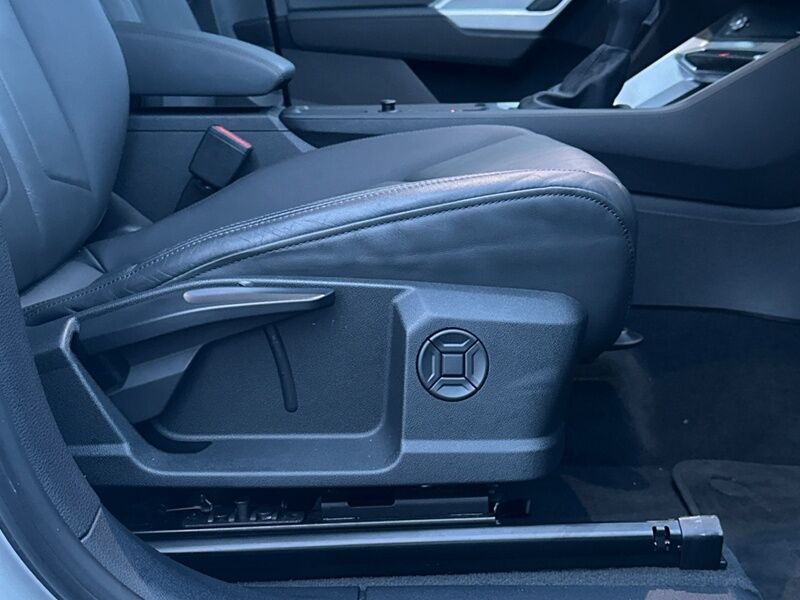 More views of Audi Q3