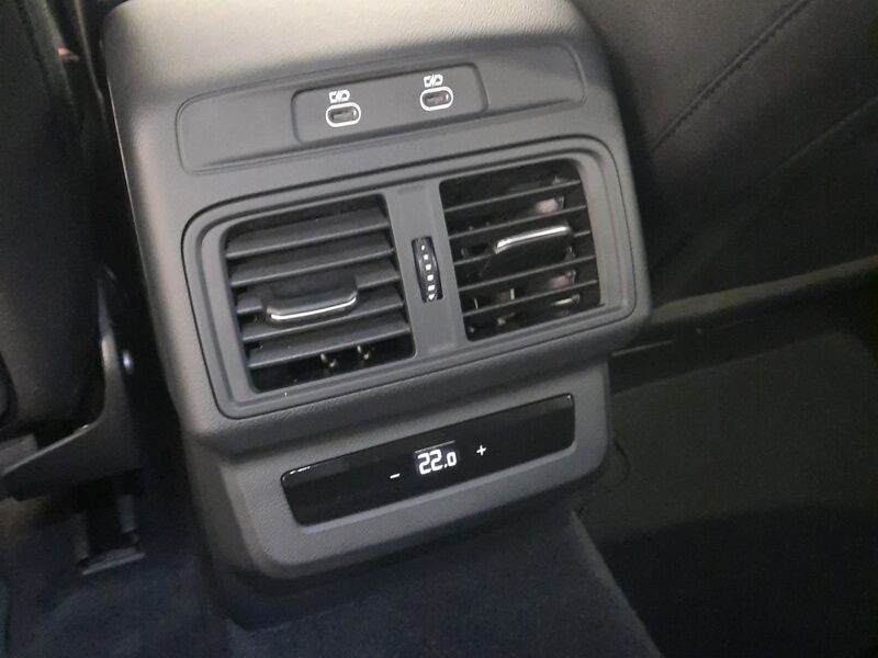 More views of Audi Q5