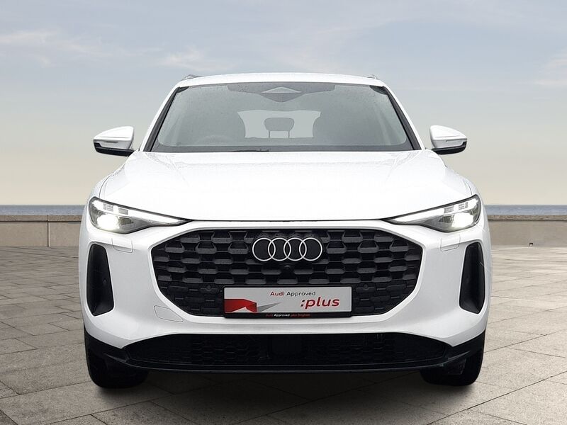 More views of Audi Q5