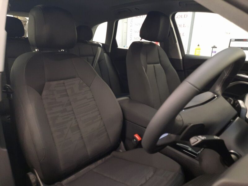 More views of Audi Q5