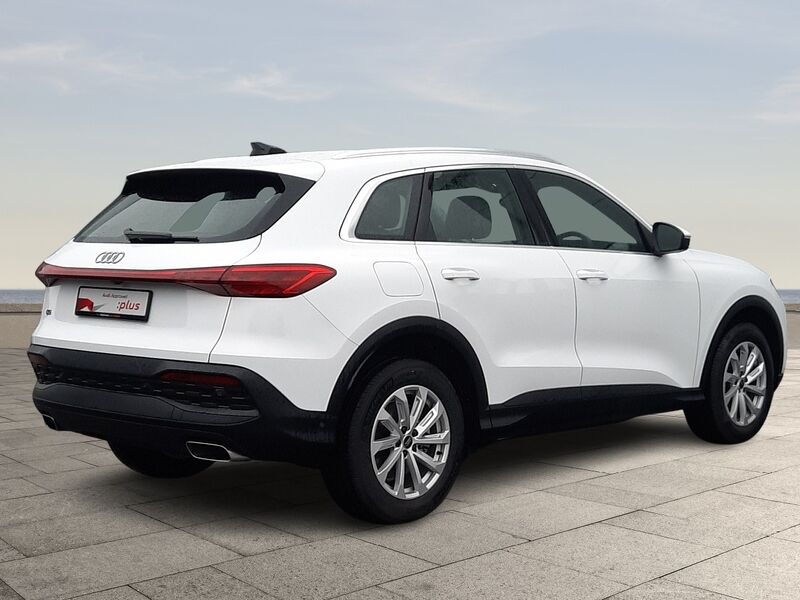 More views of Audi Q5