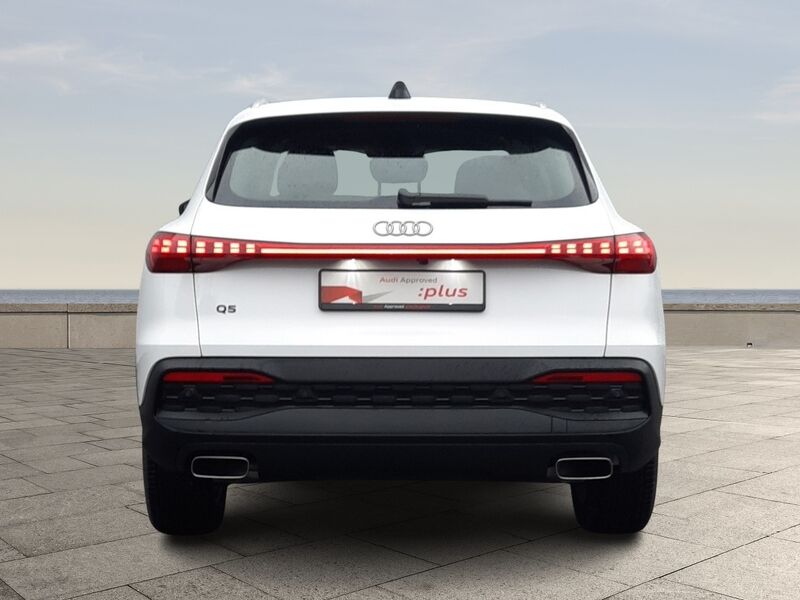 More views of Audi Q5