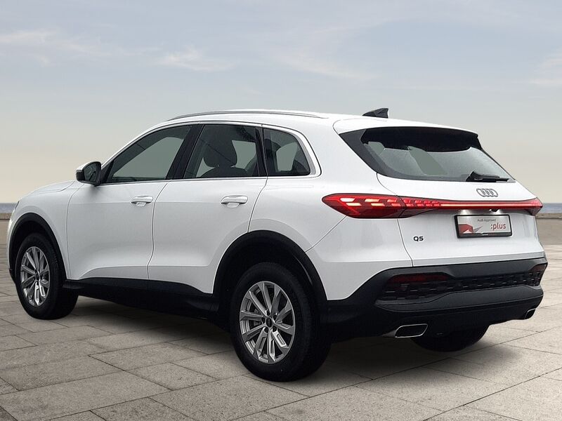 More views of Audi Q5