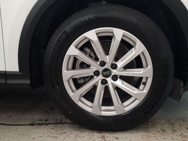 More views of Audi Q5