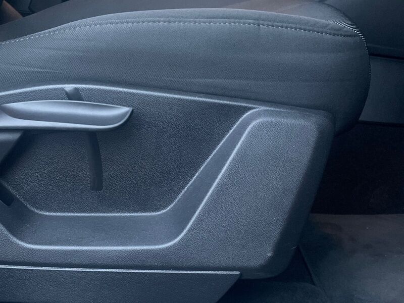 More views of Audi Q2