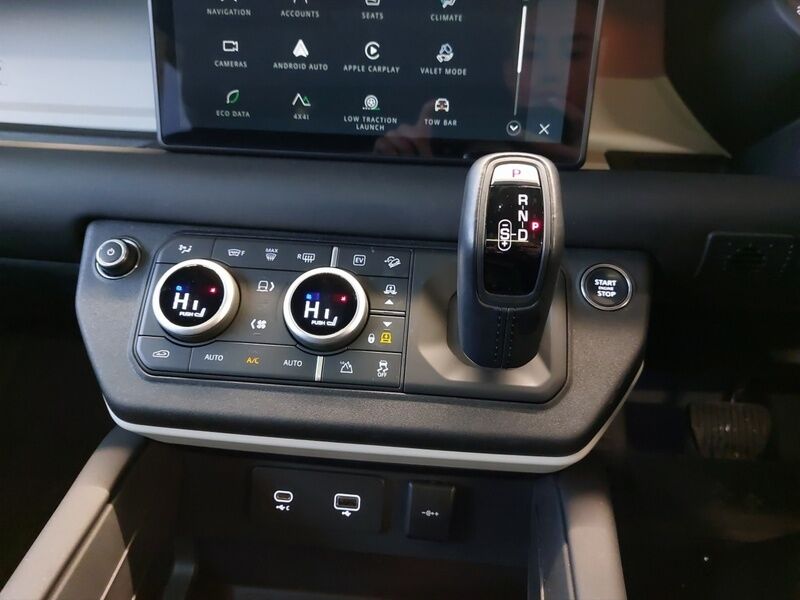 More views of Land Rover Defender