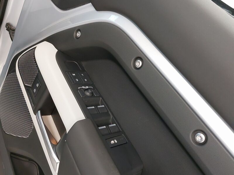 More views of Land Rover Defender