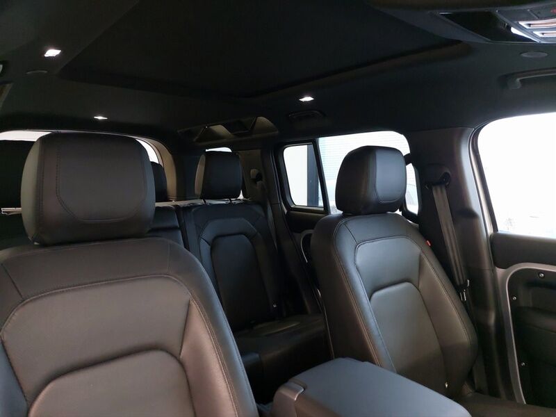 More views of Land Rover Defender