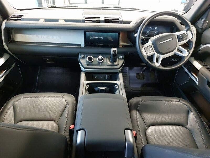 More views of Land Rover Defender