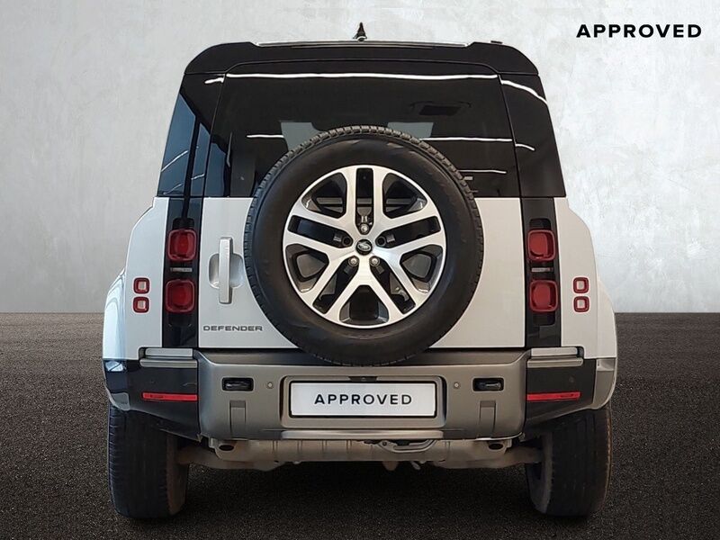 More views of Land Rover Defender