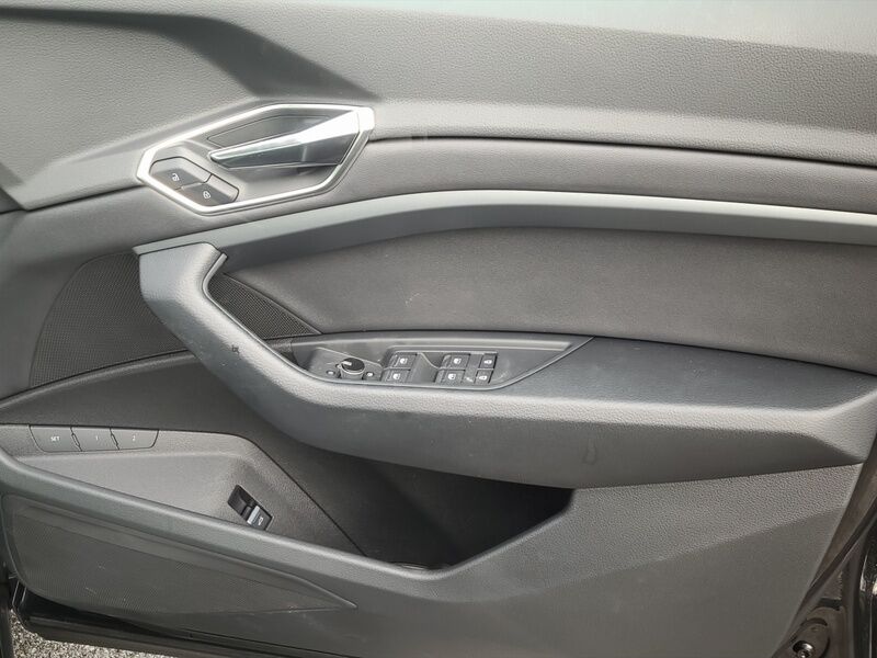 More views of Audi Q8 e-tron