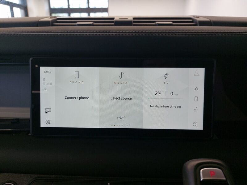 More views of Land Rover Defender