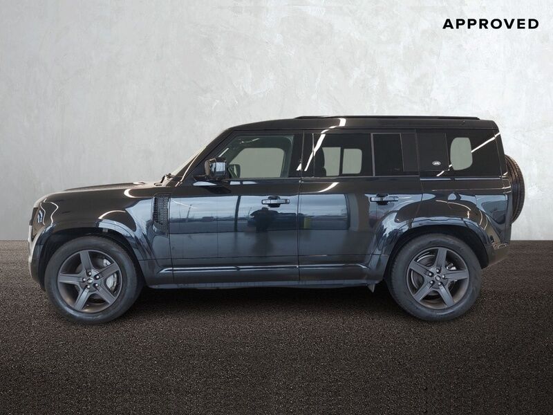 More views of Land Rover Defender