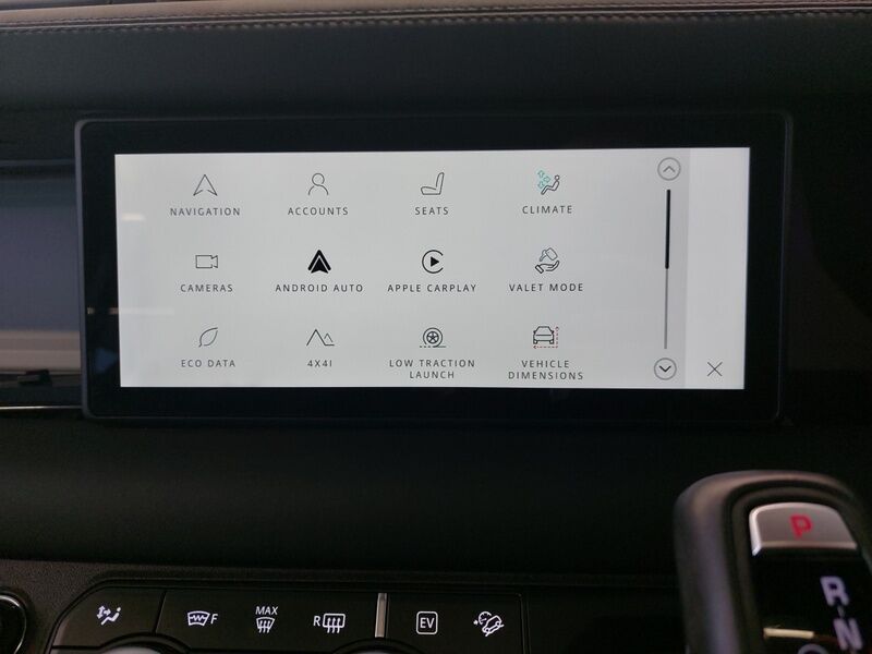 More views of Land Rover Defender