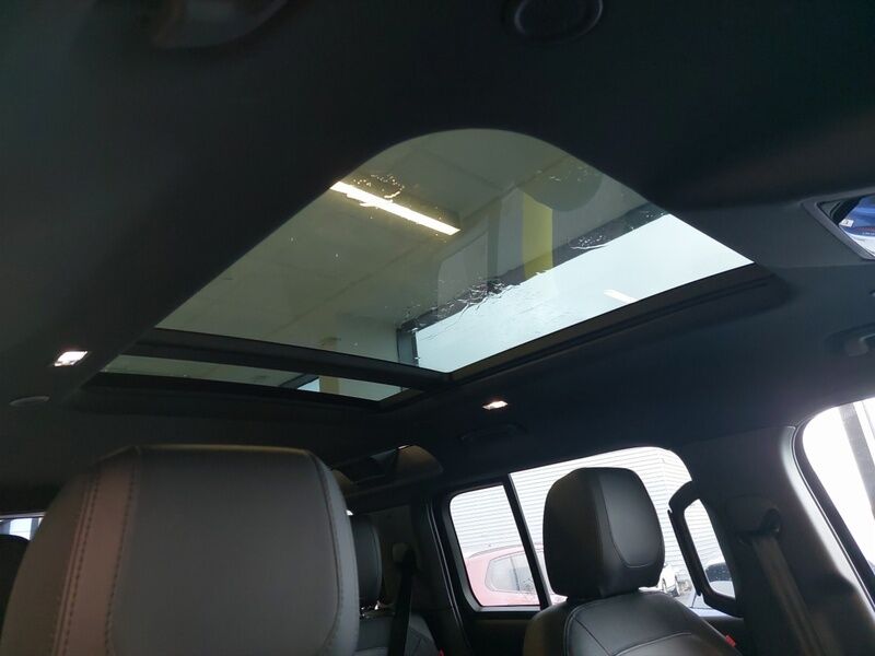 More views of Land Rover Defender