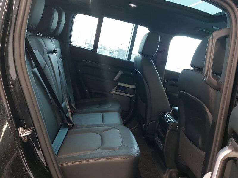 More views of Land Rover Defender