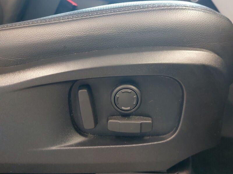 More views of Land Rover Defender