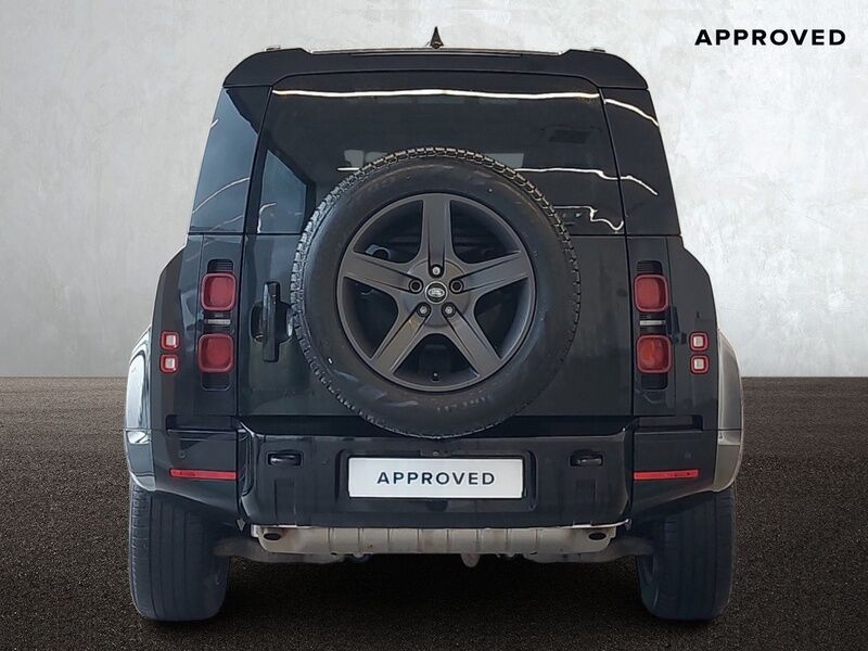 More views of Land Rover Defender