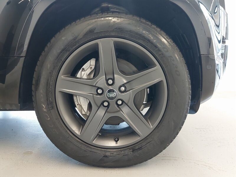 More views of Land Rover Defender