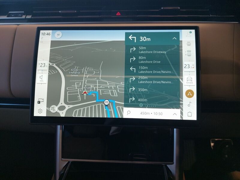 More views of Land Rover Range Rover