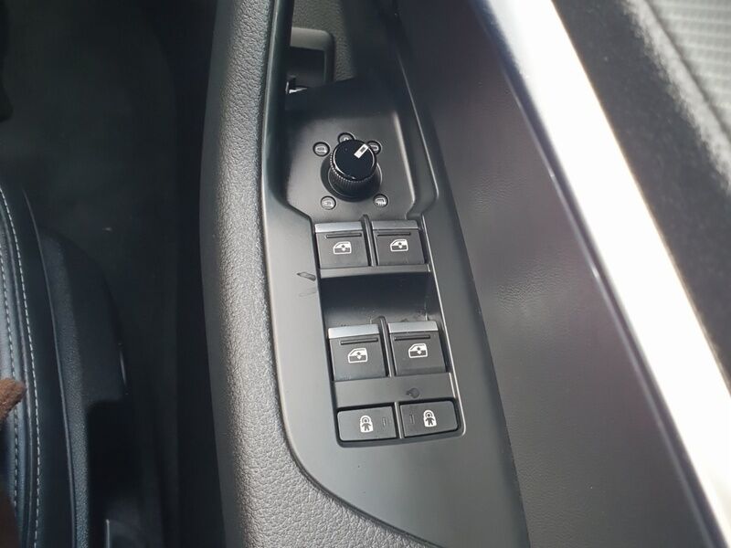 More views of Audi A6