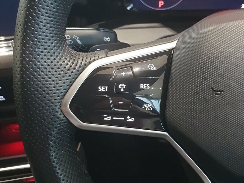 More views of Volkswagen Golf