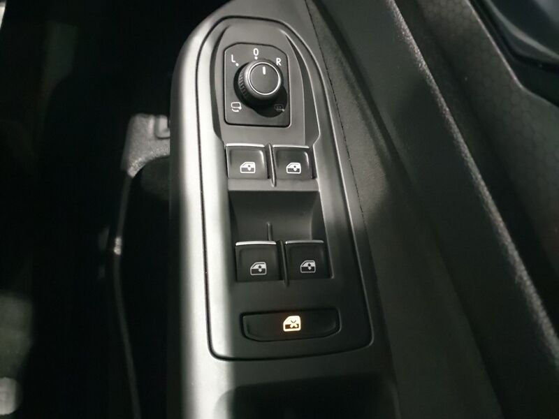 More views of Volkswagen Golf