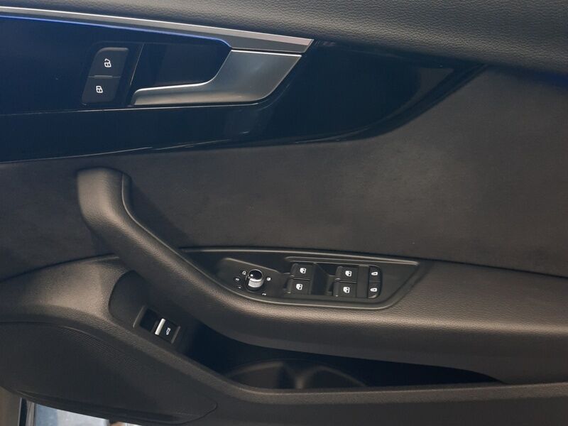 More views of Audi A4