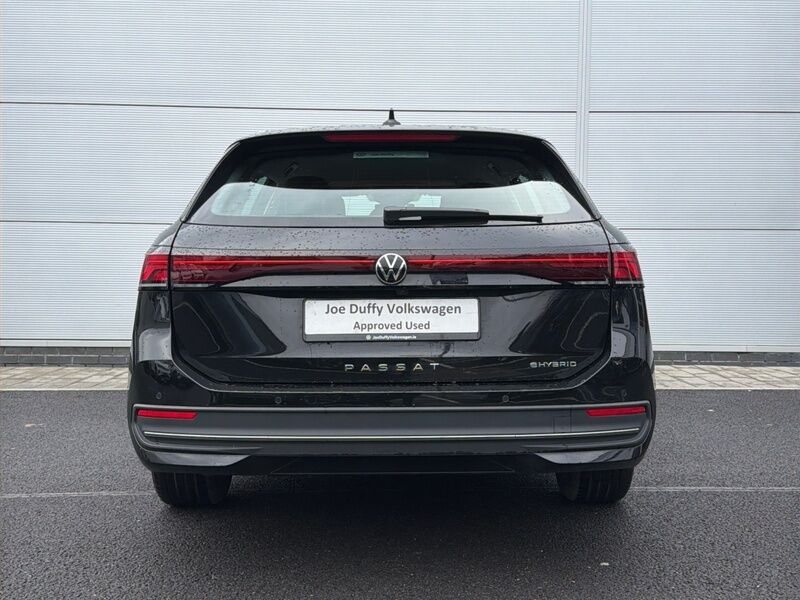 More views of Volkswagen Passat