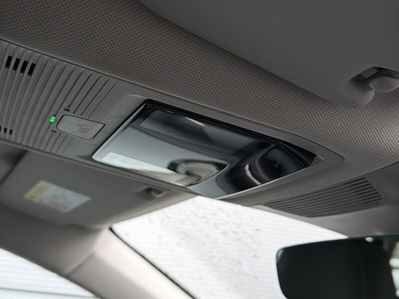 More views of Volkswagen Passat