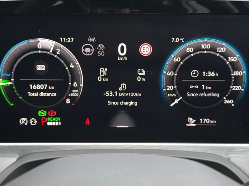 More views of Volkswagen Passat