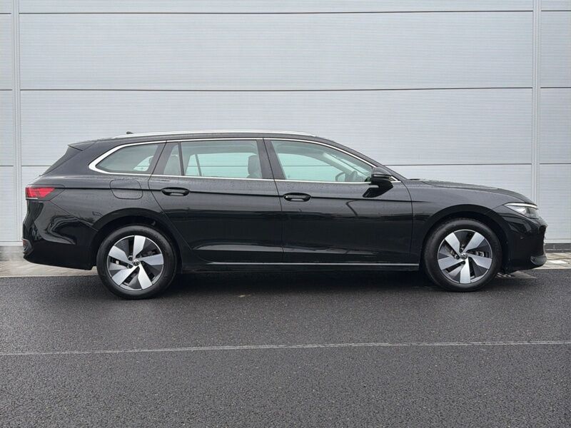 More views of Volkswagen Passat