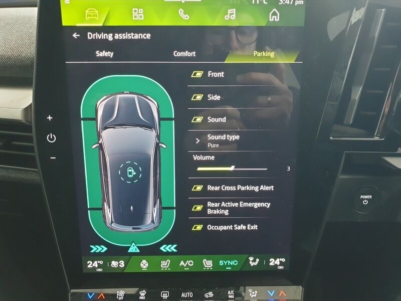 More views of Renault Megane E-Tech